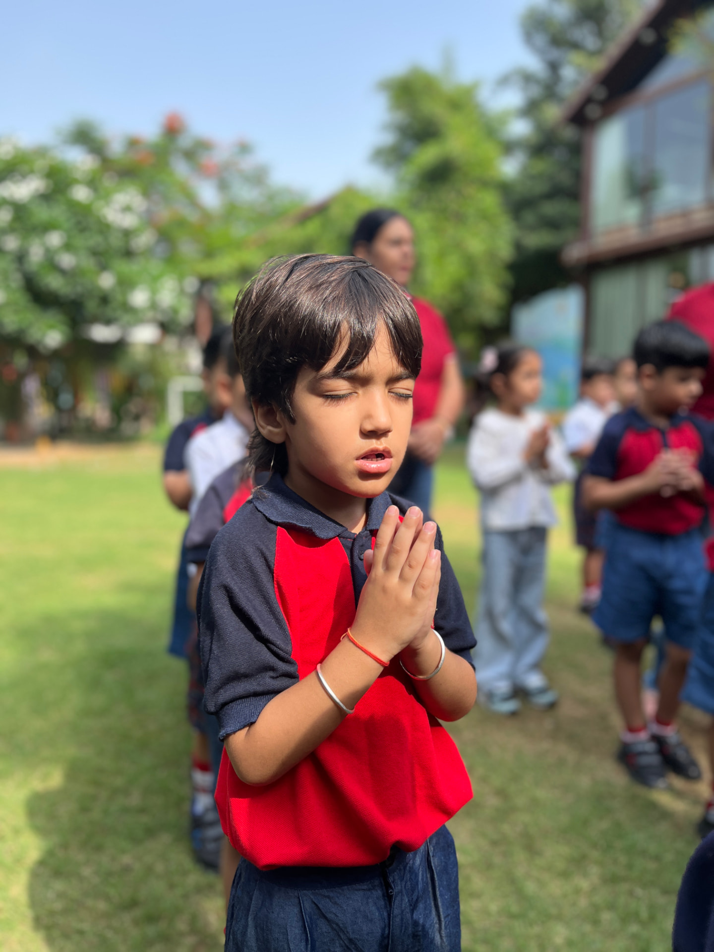 Prayer & assembly at Buniyaad World School playgroup