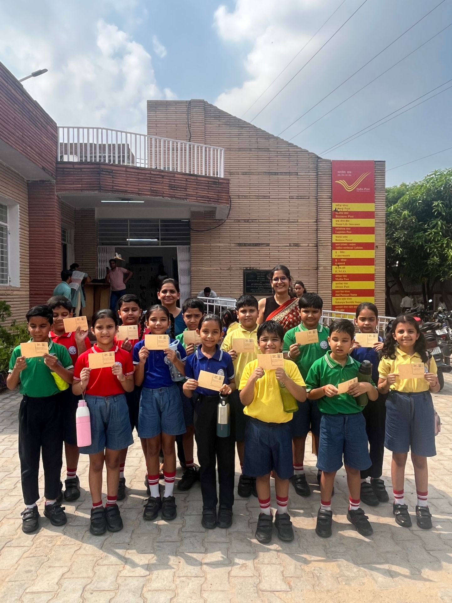 Students and teachers together on the school campus